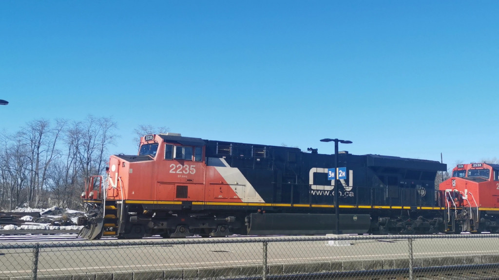 CN 2235